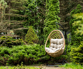 Венеция подвесное кресло-кокон из искусственного ротанга, цвет соломенный с бежевой подушкой