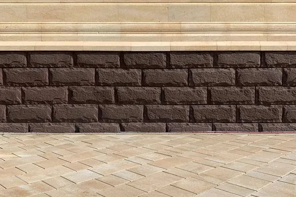 Как выбрать цвет цоколя для загородного дома: 5 правил