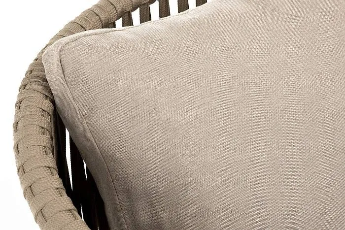 Кресло Мальорка 4SIS плетеное из роупа, основание дуб, роуп серо-коричневый 23мм, ткань бежевая 52 фото 2