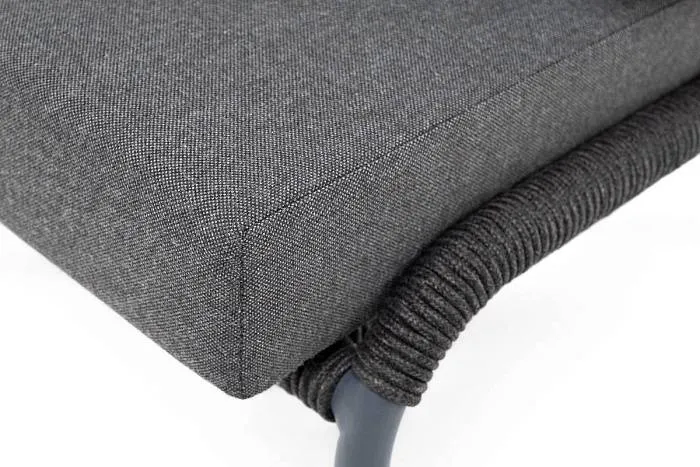 Кресло Милан 4SIS плетеное из роупа, каркас алюминий темно-серый (RAL7024) муар, роуп темно-серый круглый, ткань темно-серая 27 фото 2
